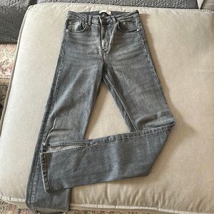 Straight Jeans